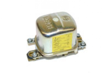Lichtmaschinen-Regler 14V 11A, mechanisch für Hanomag Typ R 28 A/B, D 28 S, R 35 A/B/S, D 28, R435, R332, R442, R18, C218, C224, Perfekt 300, D14, D301, D21, Perfekt 400, Brillant 600 usw.